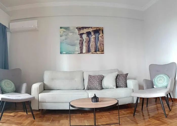 Caryatids Luxury